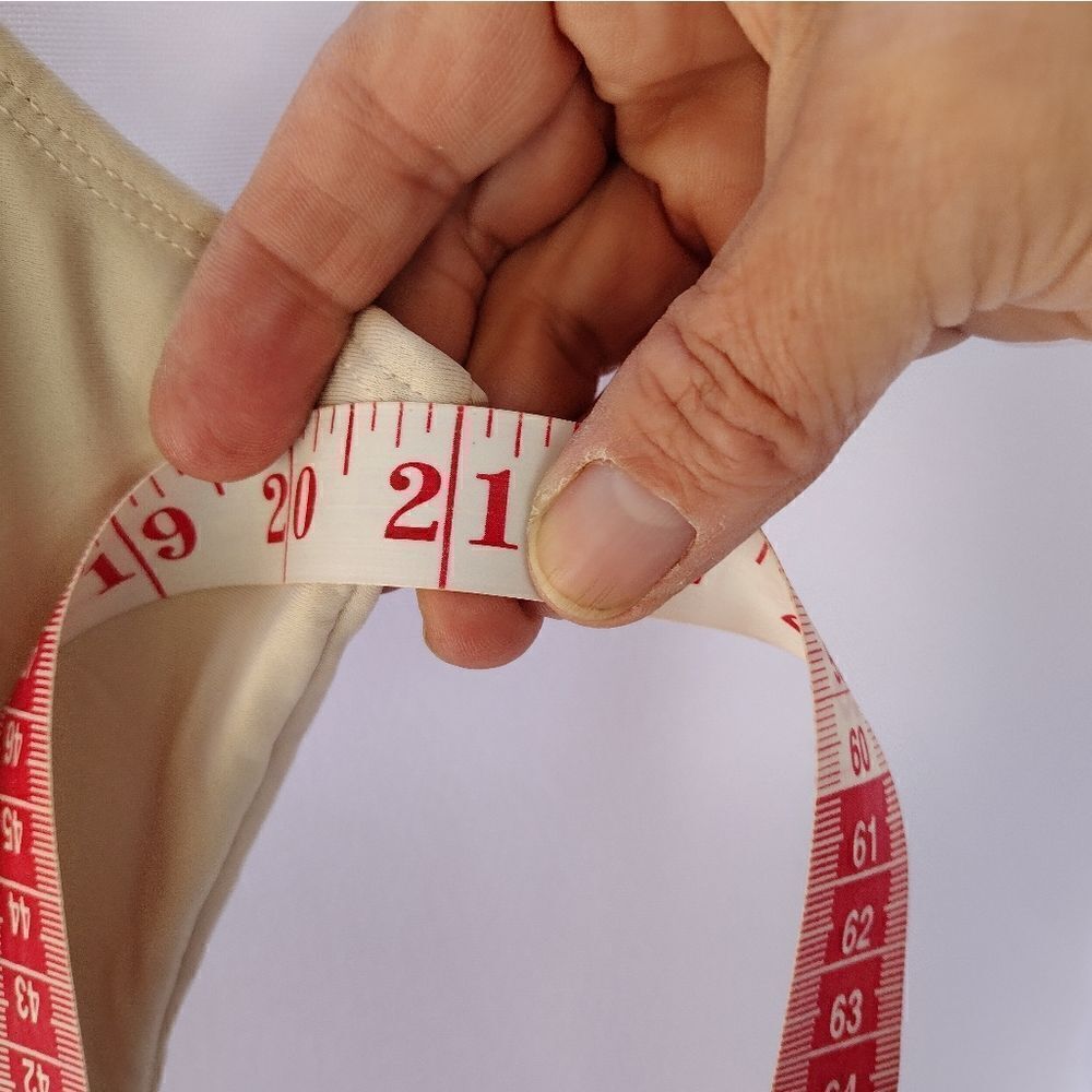 Tapemeasure shape wear  - Picture 6 of 7